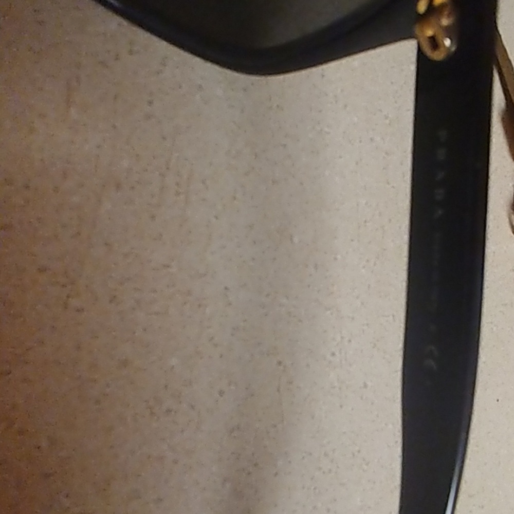 Prada sunglasses - Picture 2 of 2